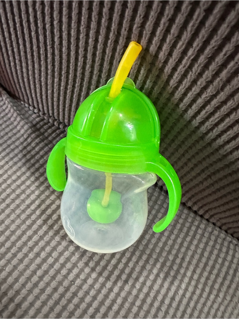Munchkin ‎ Weighted Flexi Straw Cup 7-Ounce Capacity. Good condition
